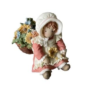 Down Petticoat Lane 1997 Love You Bunches #318906 Enesco Resin Figurine Hillman